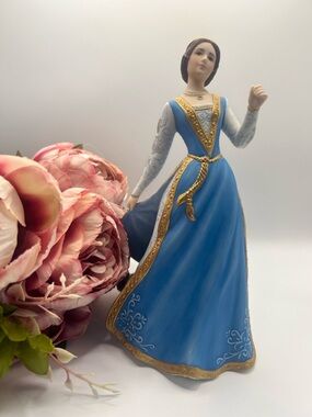 Lenox ceramic Juliet Legendary Princess Figure
